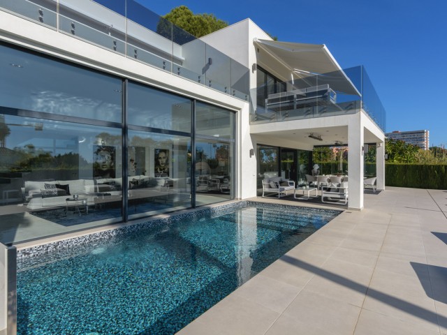 4 Schlafzimmer Villa in Los Monteros