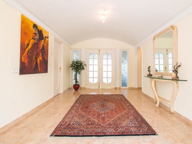 Villa avec 4 Chambres  à Valtocado