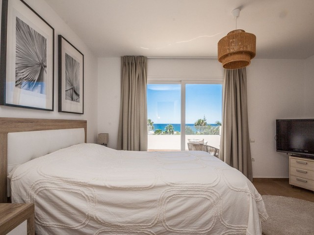 6 Bedrooms Villa in Estepona