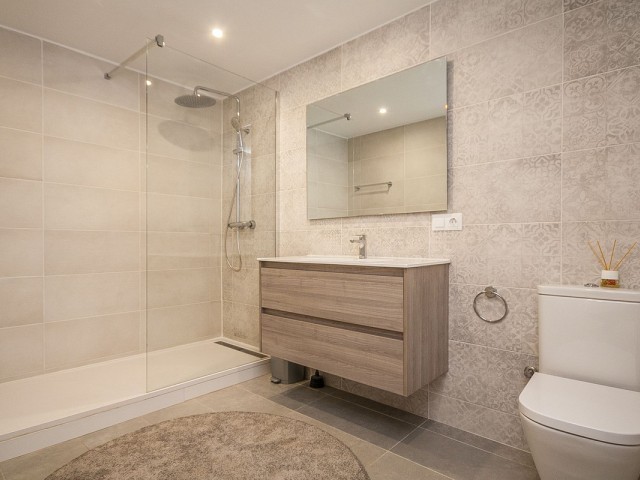 6 Bedrooms Villa in Estepona