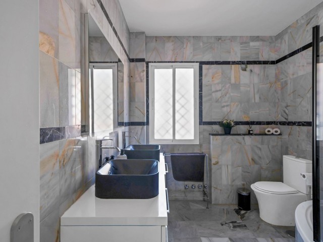 10 Bedrooms Villa in Hacienda Las Chapas