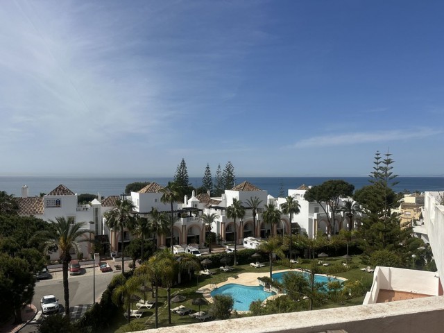Penthouse in Elviria