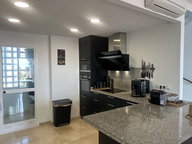Penthouse in Elviria