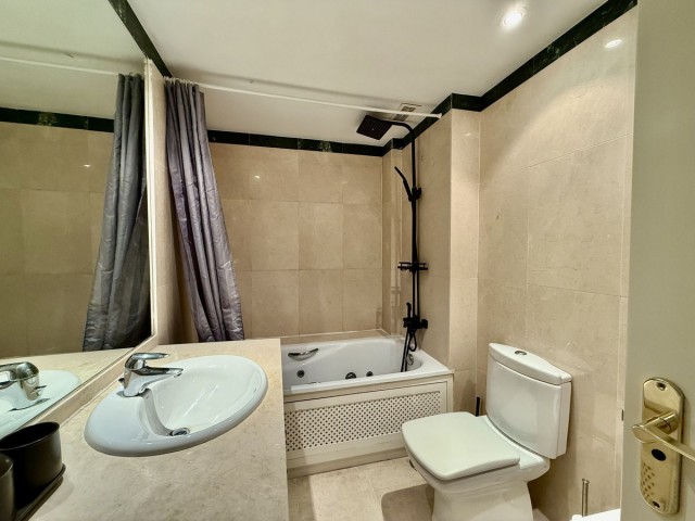 3 Bedrooms Apartment in Sotogrande Puerto