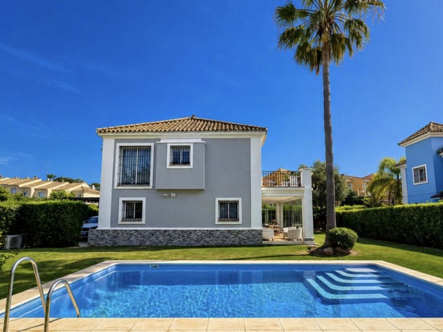 4 Slaapkamer Villa in La Duquesa