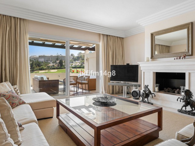 3 Schlafzimmer Apartment in Nueva Andalucía