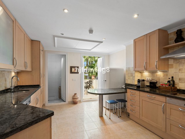 3 Schlafzimmer Apartment in Nueva Andalucía