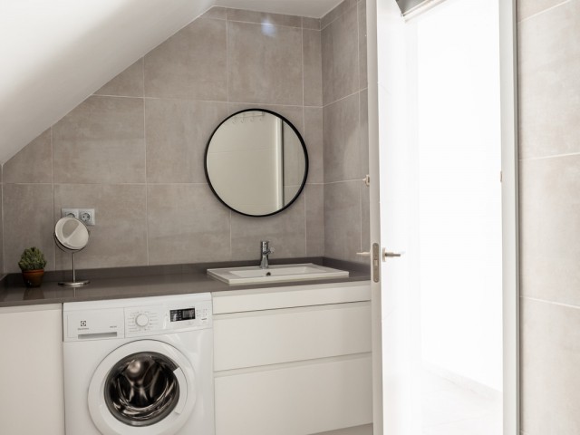 4 Schlafzimmer Apartment in Nueva Andalucía