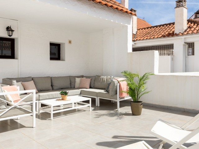 4 Schlafzimmer Apartment in Nueva Andalucía
