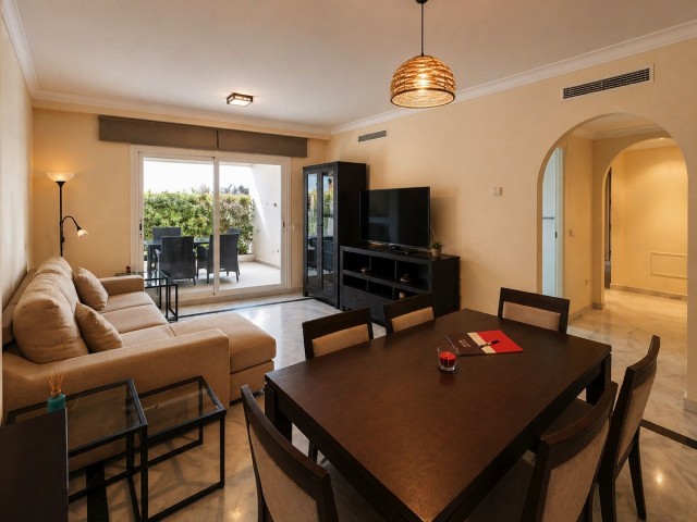 2 Schlafzimmer Apartment in Nueva Andalucía