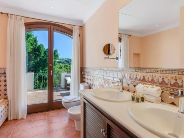 5 Soveroms Villa i La Zagaleta