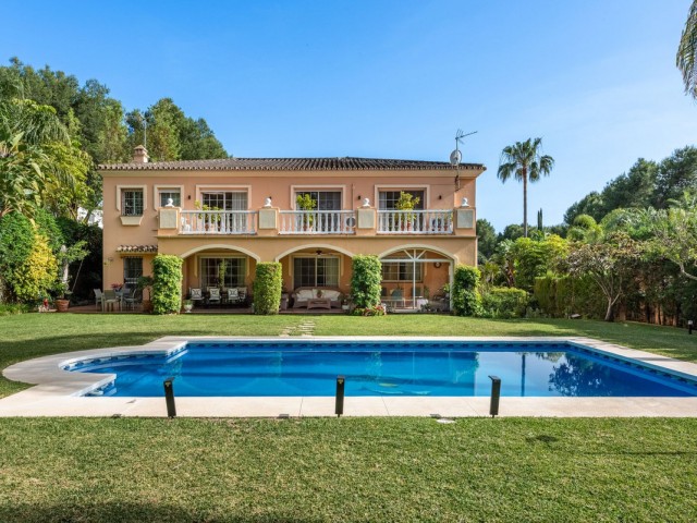 Villa, Nueva Andalucia