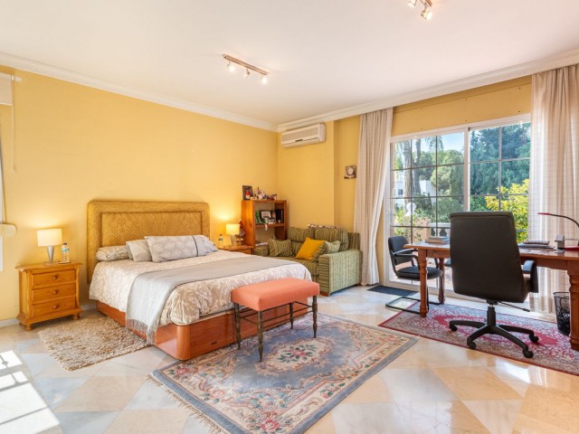 5 Slaapkamer Villa in Nueva Andalucía