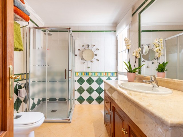 5 Slaapkamer Villa in Nueva Andalucía
