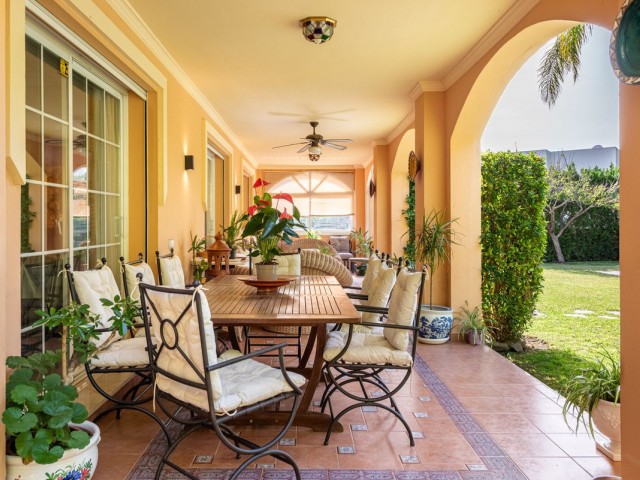 5 Slaapkamer Villa in Nueva Andalucía