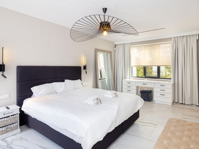 6 Schlafzimmer Villa in Málaga