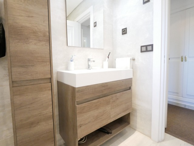 Appartement avec 3 Chambres  à Puerto de Cabopino