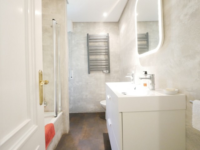 Appartement avec 3 Chambres  à Puerto de Cabopino