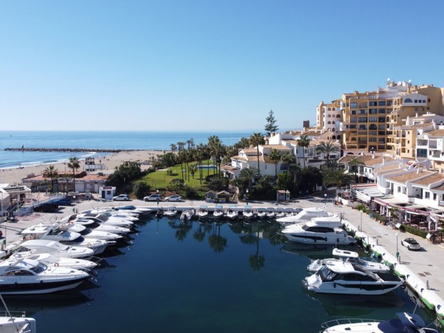 Huoneisto, Puerto de Cabopino, R5367055