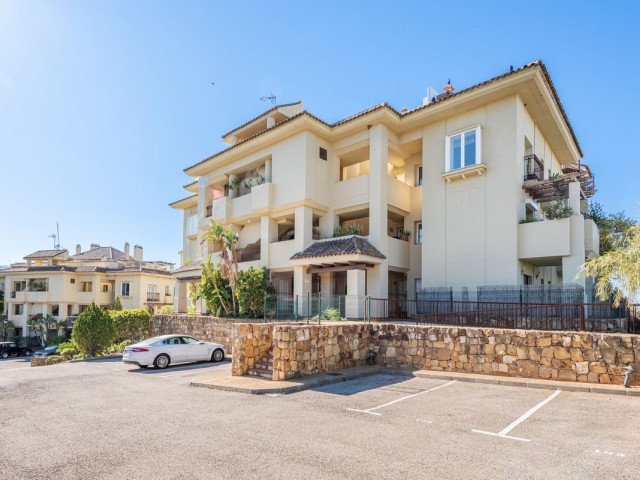 3 Bedrooms Apartment in Selwo