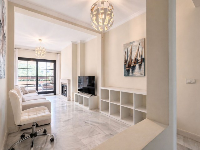 Apartment Hacienda del Sol - R5367256