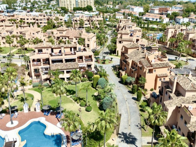 Apartamento con 2 Dormitorios  en Hacienda del Sol