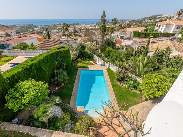 Villa avec 5 Chambres  à Benalmadena
