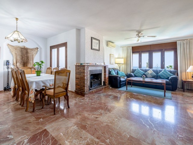 Villa avec 5 Chambres  à Benalmadena