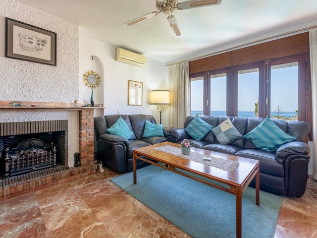 Villa avec 5 Chambres  à Benalmadena