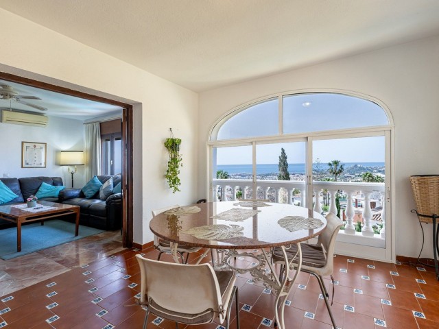 Villa avec 5 Chambres  à Benalmadena