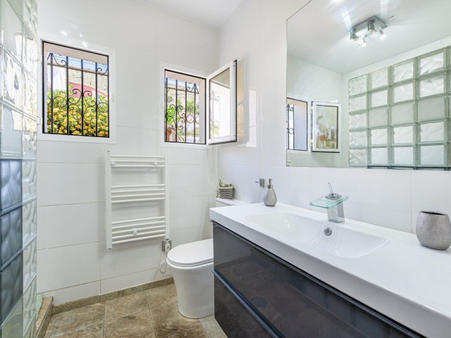 Villa avec 5 Chambres  à Benalmadena