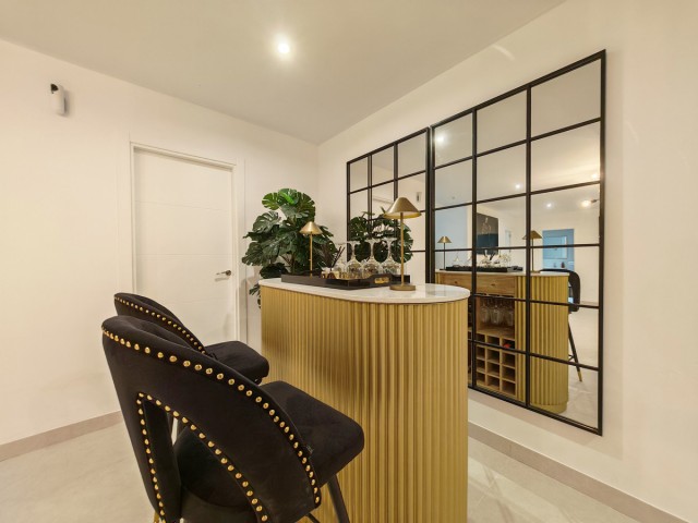 Villa avec 5 Chambres  à Estepona