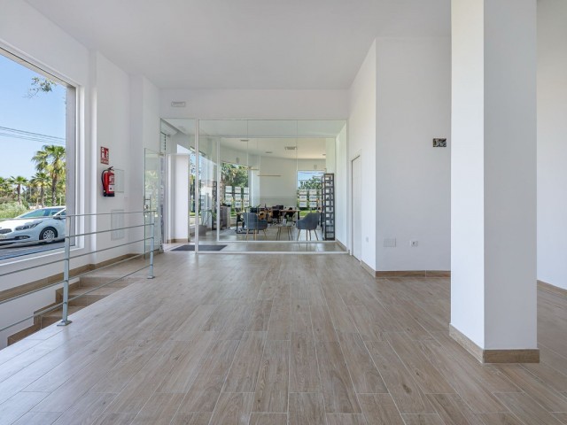 Commercial, Cancelada, R5367991