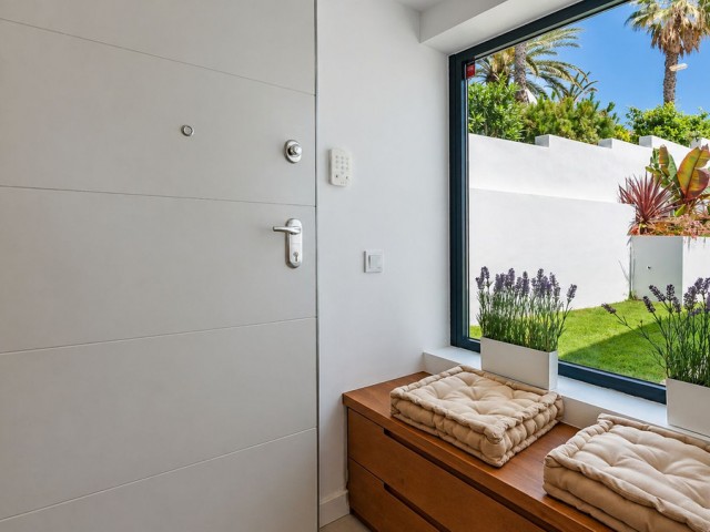 Huvila, La Capellania, R5368078