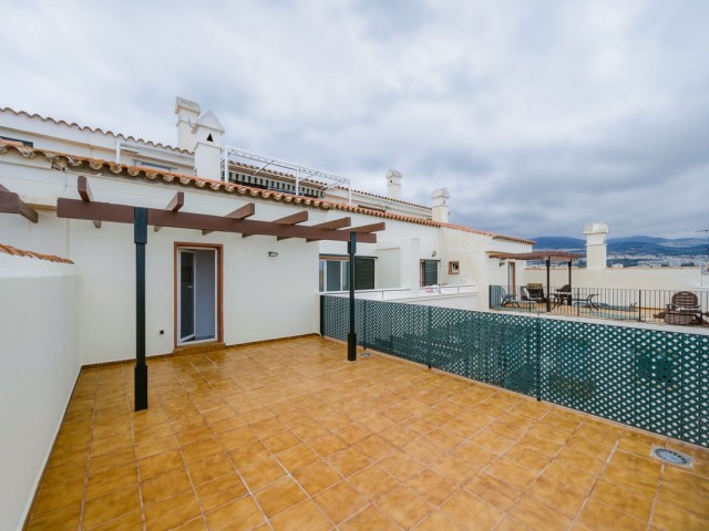 Apartamento con 3 Dormitorios  en Benalmadena Costa