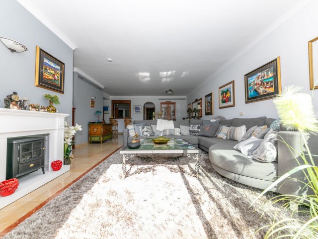 Huoneisto, La Quinta, R5324917