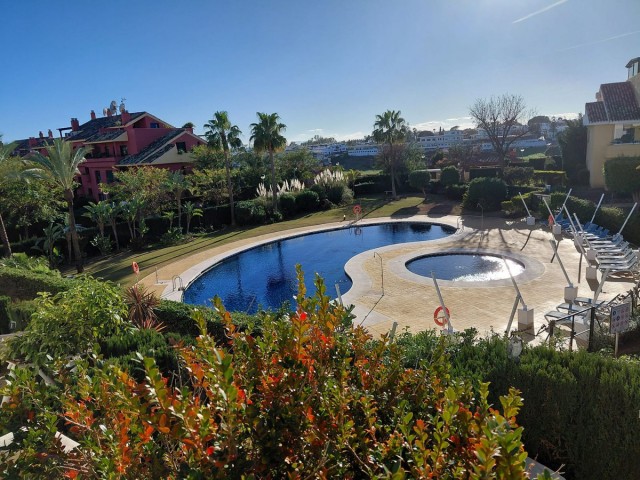 Leilighet, Estepona, R5370319