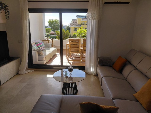 2 Bedrooms Apartment in Estepona