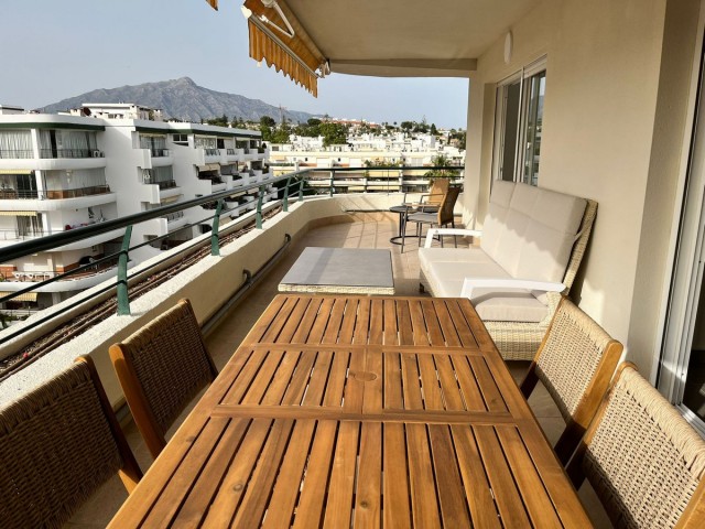 Appartement avec 3 Chambres  à Guadalmina Alta