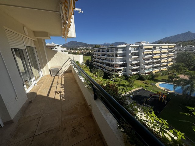 Appartement avec 3 Chambres  à Guadalmina Alta