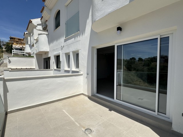 3 Bedrooms Townhouse in Torrequebrada