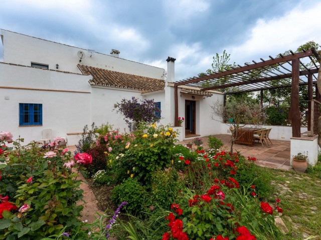 Huvila, Alhaurín el Grande, R5373109