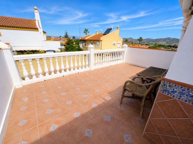 Maison mitoyenne avec 3 Chambres  à Alhaurín de la Torre