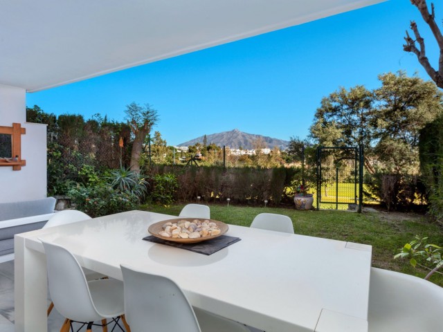Apartment, Guadalmina Baja, R5374591