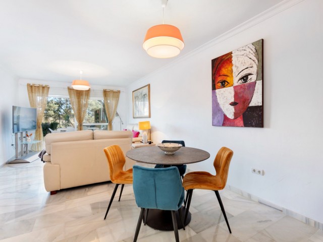 Apartment, Guadalmina Baja, R5374591