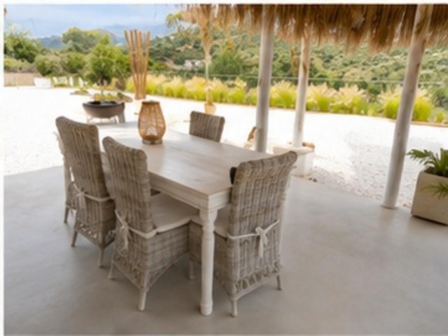 Villa avec 2 Chambres  à Ojén