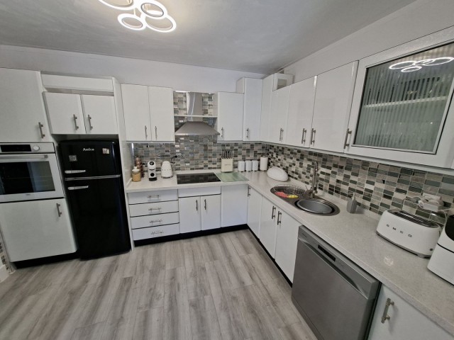 3 Bedrooms Townhouse in La Duquesa