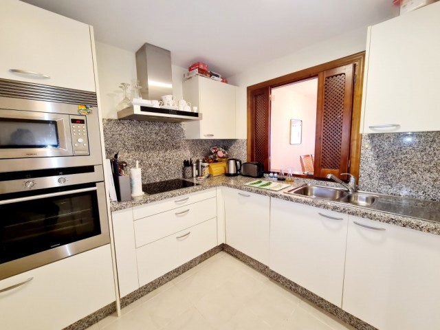 Apartment, New Golden Mile, R5376910
