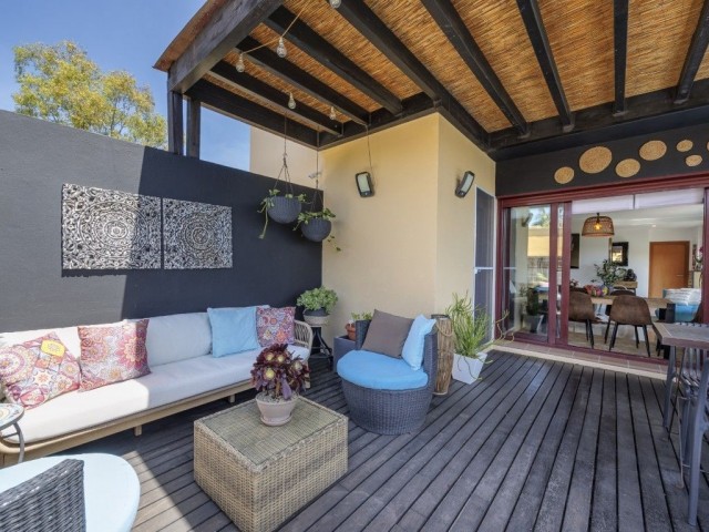 Huvila, Los Flamingos, R5378227