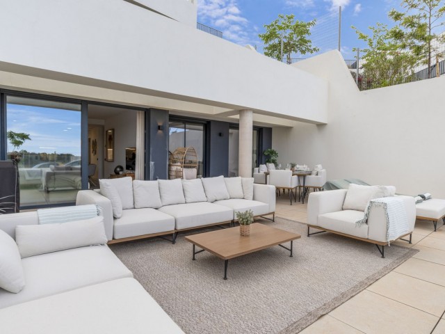 Huoneisto, Altos de los Monteros, R5380087
